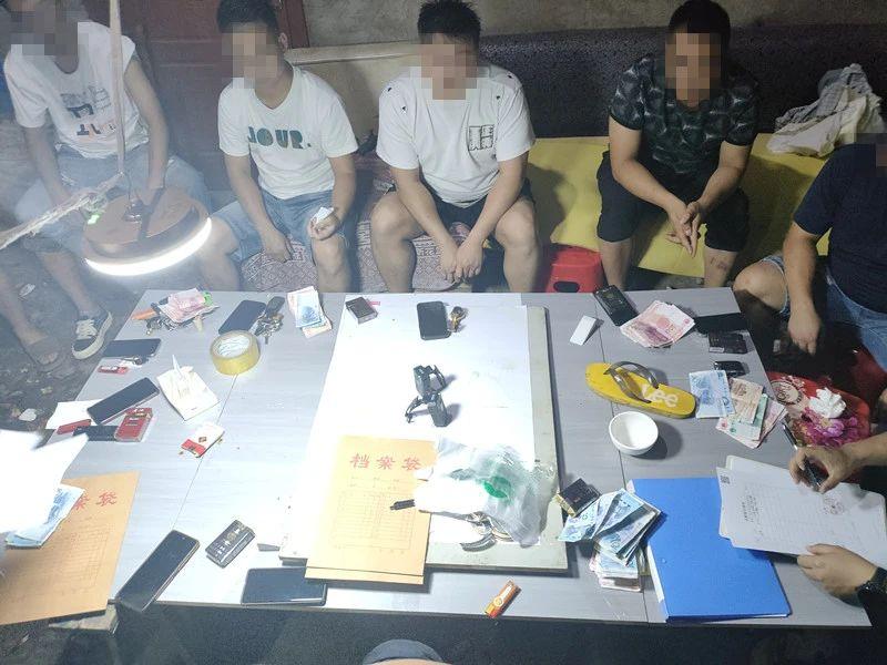 現(xiàn)場(chǎng)抓獲9人！貴州羅甸公安成功搗毀一賭博窩點(diǎn)